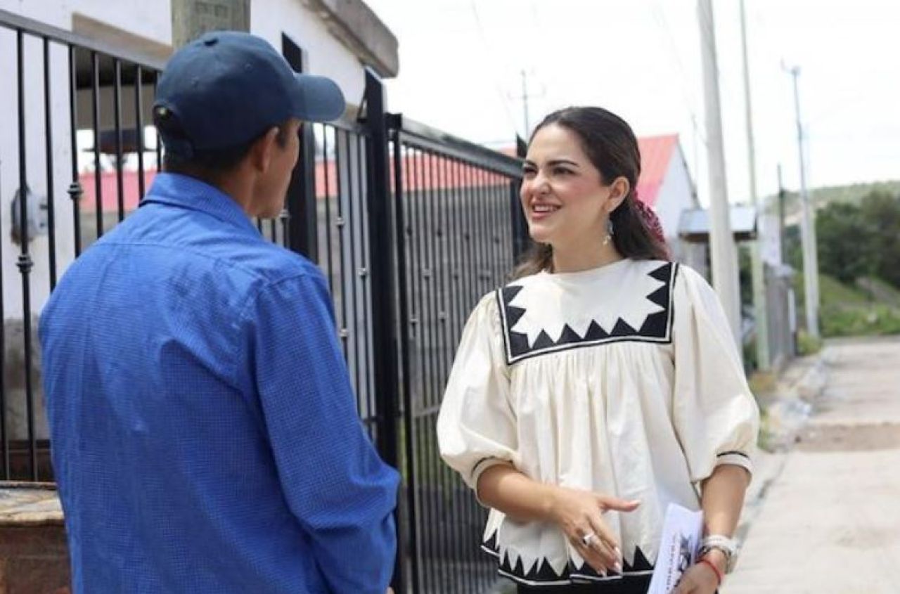 Retoma Andrea Chávez recorridos por colonias de Ciudad Juárez