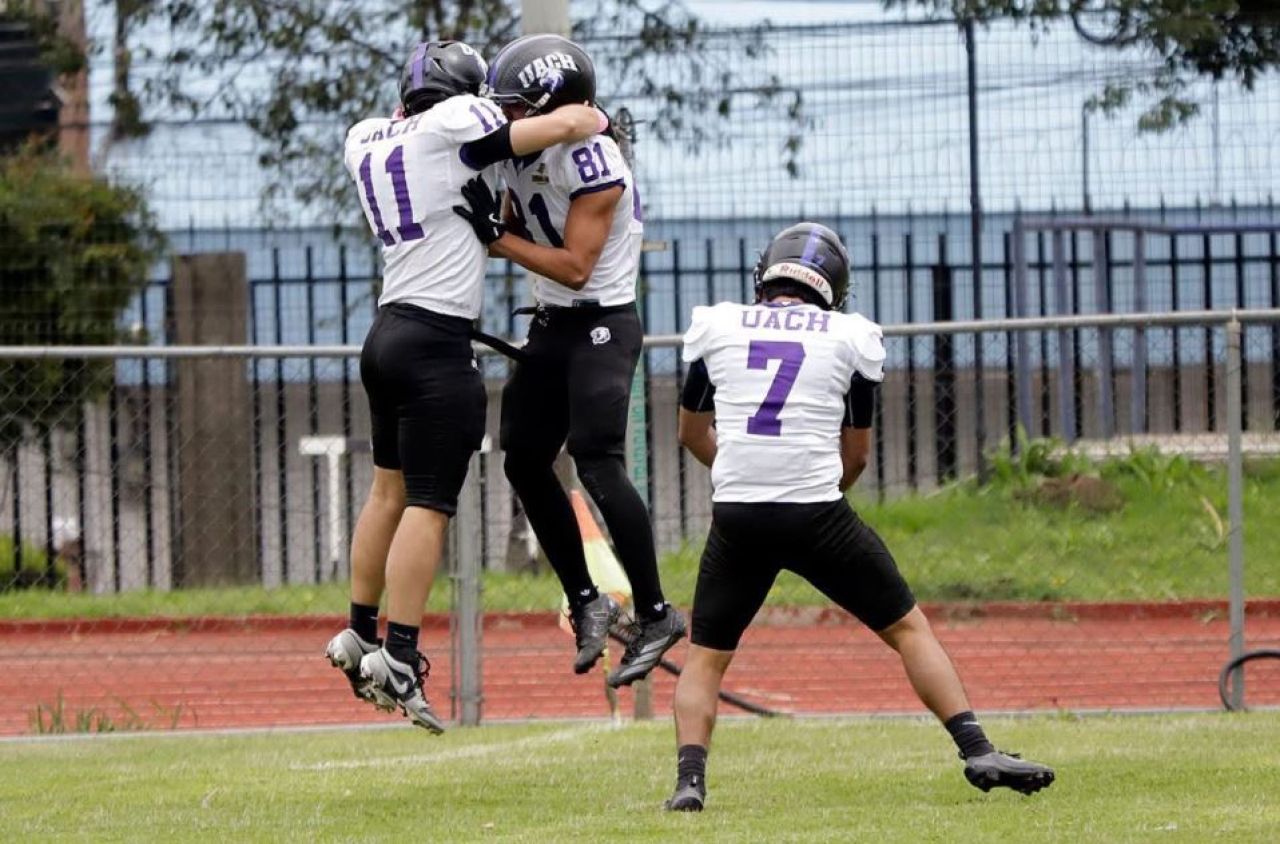 Mantienen las Águilas de la UACh el vuelo invicto en la ONEFA