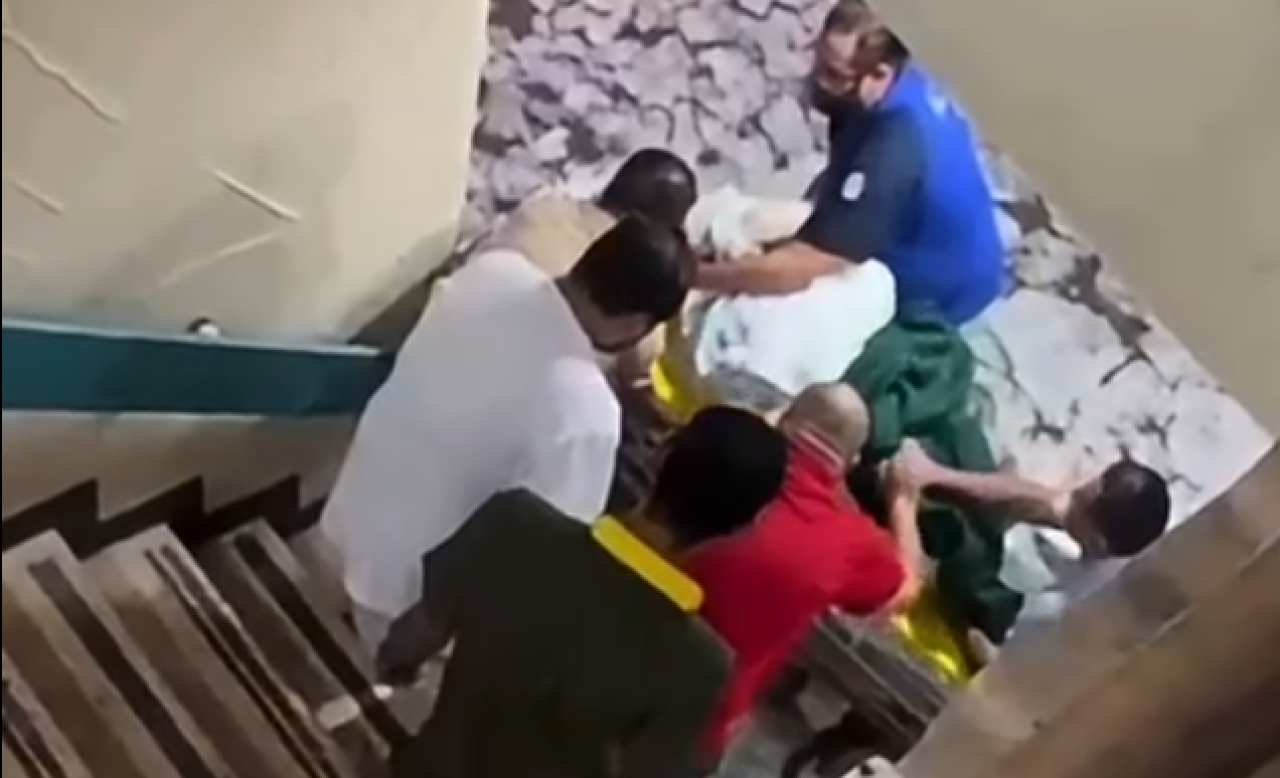 Se inunda Clínica 6 del IMSS en Juárez; quirófano fuera de servicio 